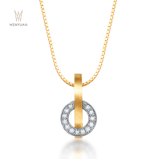 Heart Clear Series 18K Gold Diamond Pendant